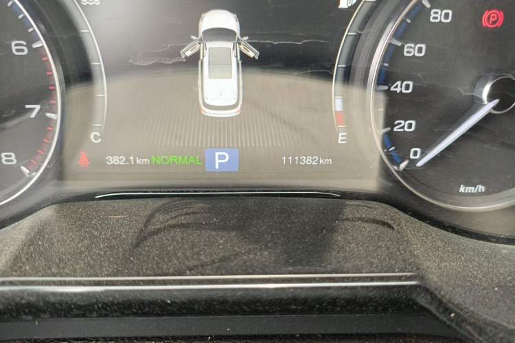 Used GAC Trumpchi GS8 2017 320T Two-Wheel Drive Luxury Smart Connectivity Version (7 Seats) Odometer Close Up