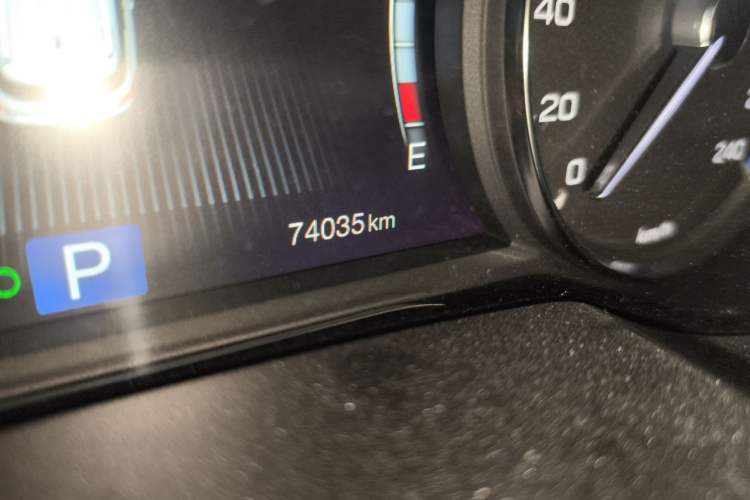 Used GAC Trumpchi GS8 2017 320T Four-Wheel Drive Luxury Smart Connectivity Version (7 Seats) Odometer Close Up