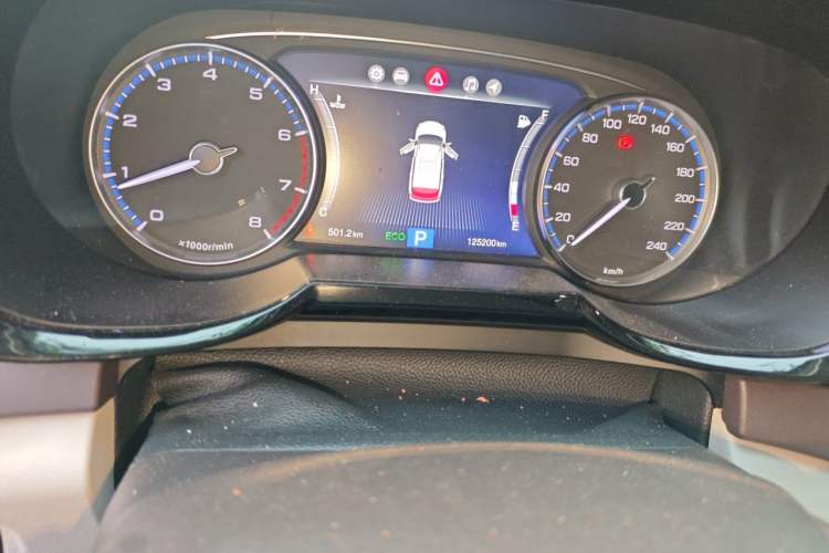 Used GAC Trumpchi GS8 2017 320T Two-Wheel Drive Luxury Smart Connectivity Version (7 Seats) Odometer Close Up