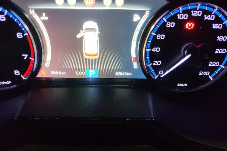 Used GAC Trumpchi GS8 2017 320T Four-Wheel Drive Luxury Smart Connectivity Version (7 Seats) Odometer Close Up