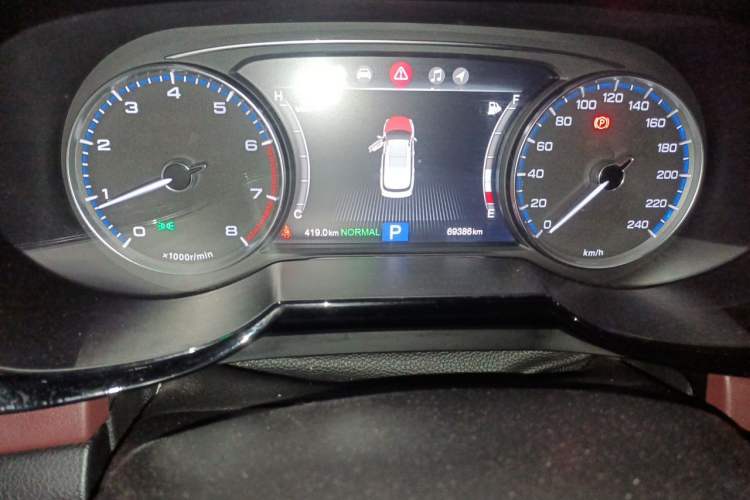 Used GAC Trumpchi GS8 2017 320T Two-Wheel Drive Luxury Smart Connectivity Version (7 Seats) Odometer Close Up