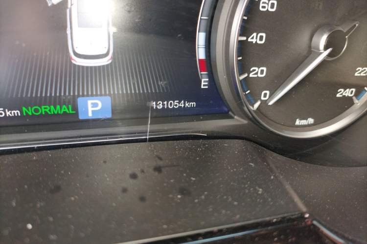 Used GAC Trumpchi GS8 2017 320T Two-Wheel Drive Luxury Smart Connectivity Version (7 Seats) Odometer Close Up