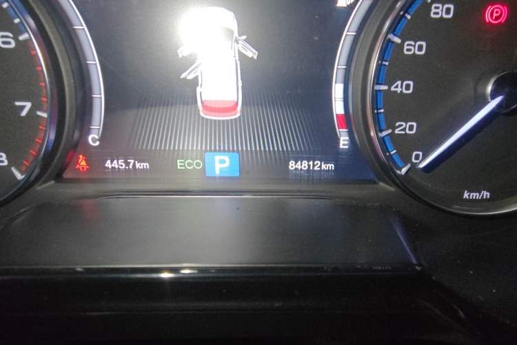 Used GAC Trumpchi GS8 2017 320T Two-Wheel Drive Luxury Smart Connectivity Version (7 Seats) Odometer Close Up