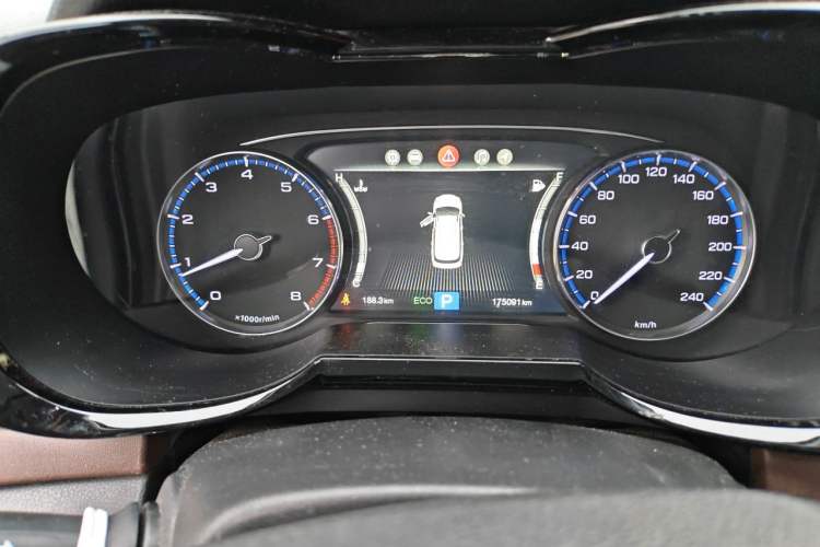 Used GAC Trumpchi GS8 2017 320T Four-Wheel Drive Luxury Smart Connectivity Version (7 Seats) Odometer Close Up