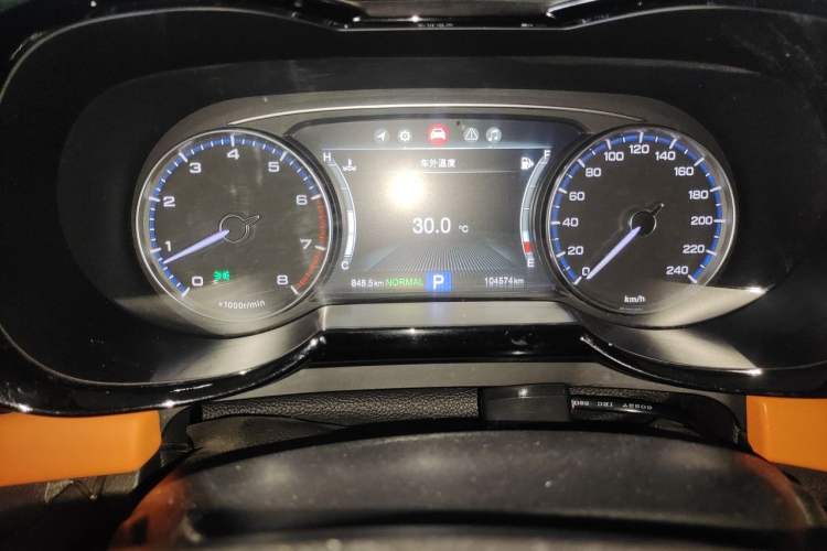 Used GAC Trumpchi GS8 2017 320T Two-Wheel Drive Luxury Smart Connectivity Version (7 Seats) Odometer Close Up