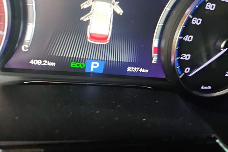 Used GAC Trumpchi GS8 2017 320T Two-Wheel Drive Luxury Smart Connectivity Version (7 Seats) Odometer Close Up