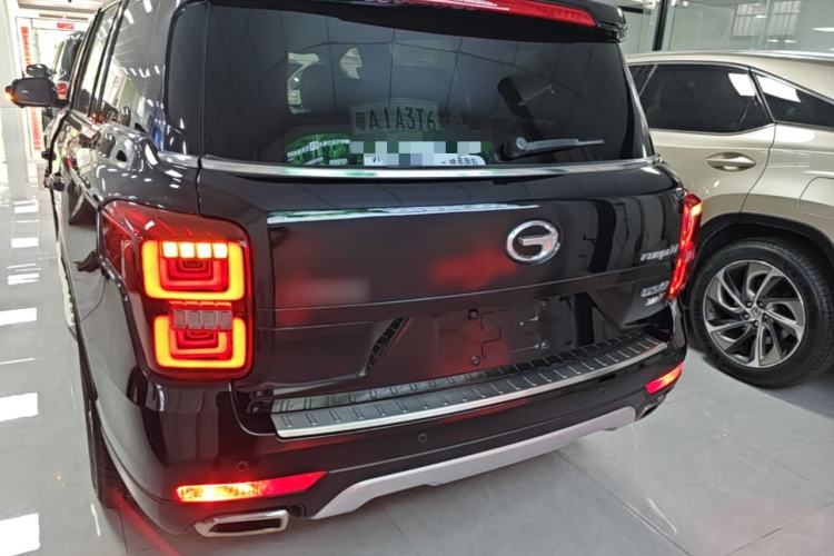 Used GAC Trumpchi GS8 2017 320T Two-Wheel Drive Luxury Smart Connectivity Version (7 Seats) Rear