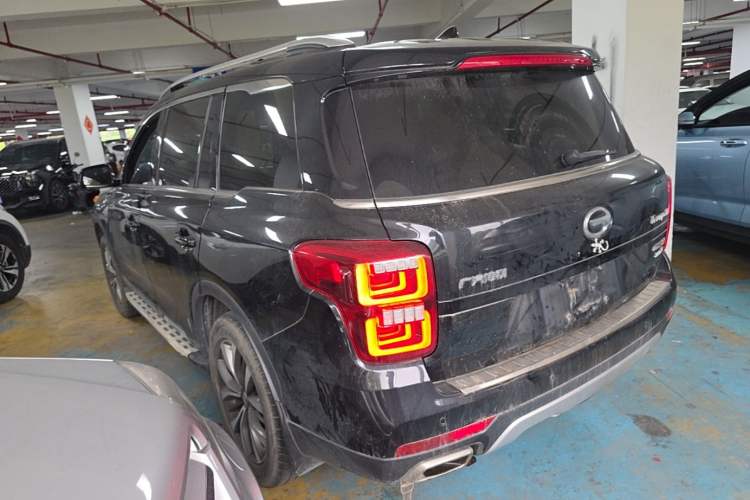 Used GAC Trumpchi GS8 2017 320T Two-Wheel Drive Luxury Smart Connectivity Version (7 Seats) Rear Left 45 Deg