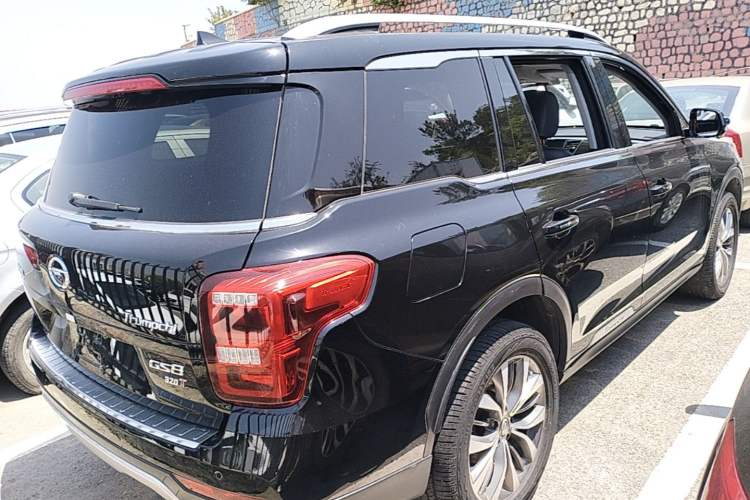 Used GAC Trumpchi GS8 2017 320T Two-Wheel Drive Luxury Smart Connectivity Version (7 Seats) Rear Right 45 Deg