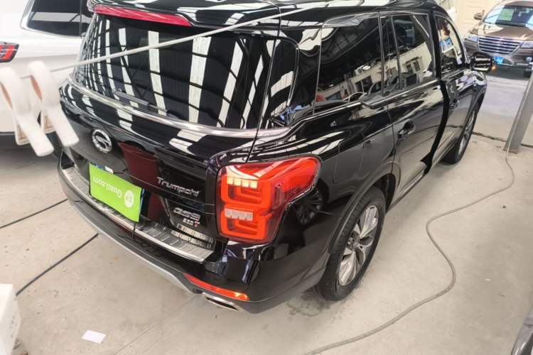 Used GAC Trumpchi GS8 2017 320T Two-Wheel Drive Luxury Smart Connectivity Version (7 Seats) Rear Right 45 Deg