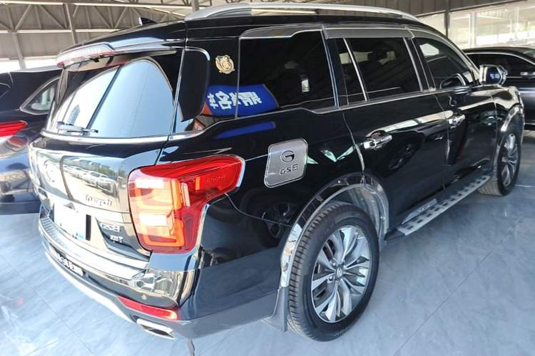 Used GAC Trumpchi GS8 2017 320T Two-Wheel Drive Luxury Smart Connectivity Version (7 Seats) Rear Right 45 Deg