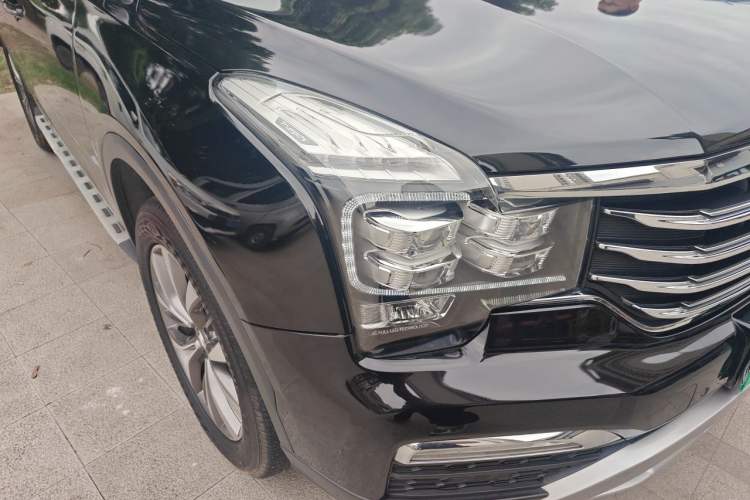 Used GAC Trumpchi GS8 2017 320T Two-Wheel Drive Luxury Smart Connectivity Version (7 Seats) Right Front Headlight