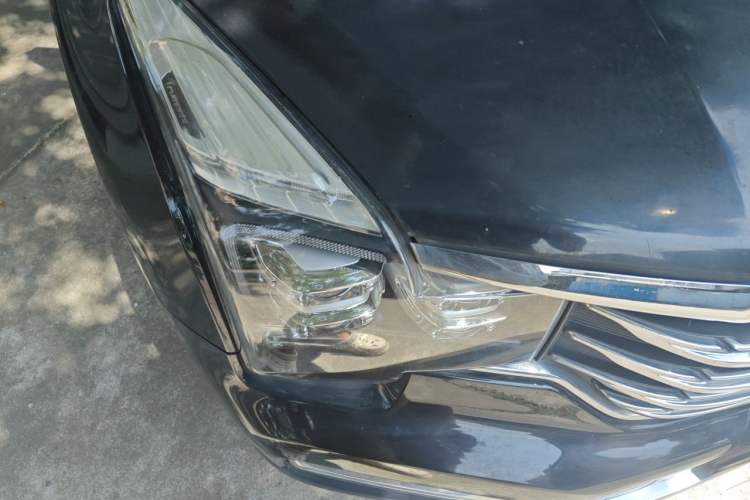 Used GAC Trumpchi GS8 2017 320T Two-Wheel Drive Luxury Smart Connectivity Version (7 Seats) Right Front Headlight