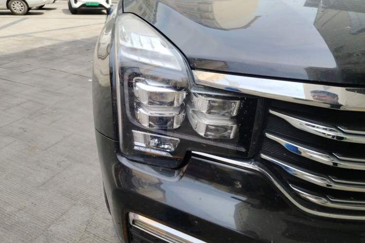 Used GAC Trumpchi GS8 2017 320T Two-Wheel Drive Luxury Smart Connectivity Version (7 Seats) Right Front Headlight