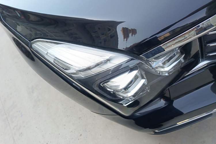Used GAC Trumpchi GS8 2017 320T Four-Wheel Drive Luxury Smart Connectivity Version (7 Seats) Right Front Headlight