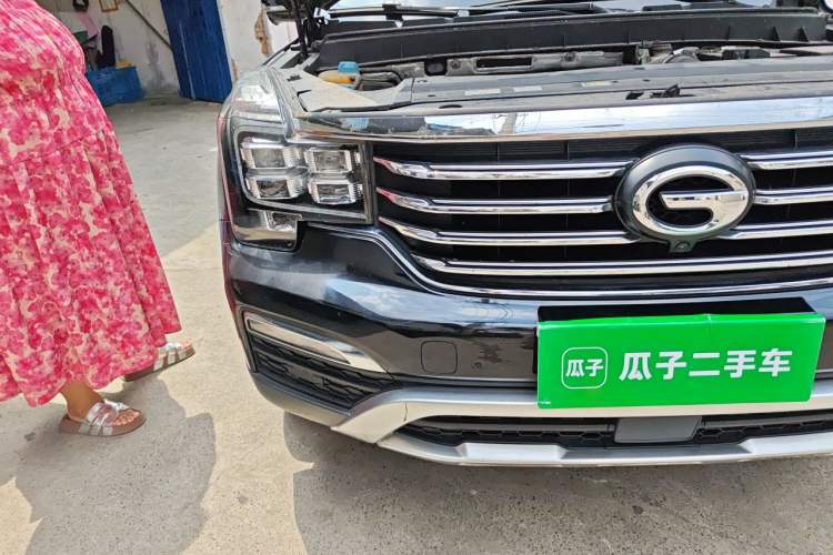 Used GAC Trumpchi GS8 2017 320T Two-Wheel Drive Luxury Edition (7 Seats) Right Front Headlight