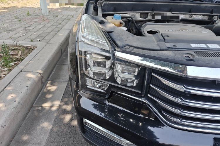 Used GAC Trumpchi GS8 2017 320T Two-Wheel Drive Luxury Smart Connectivity Version (7 Seats) Right Front Headlight