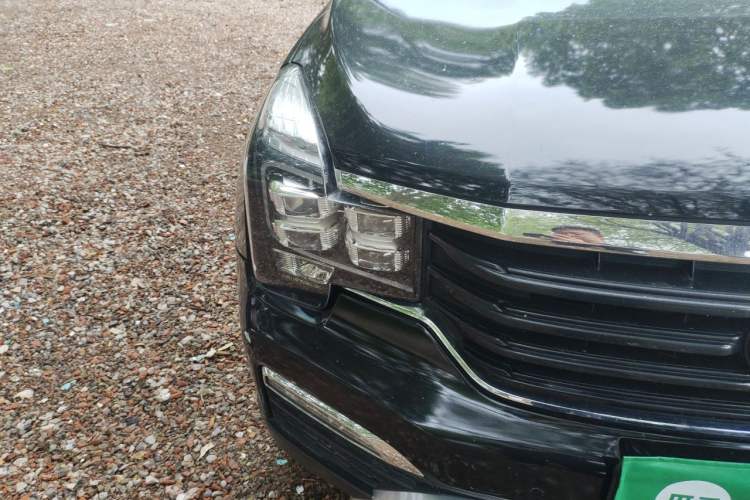Used GAC Trumpchi GS8 2017 320T Two-Wheel Drive Luxury Smart Connectivity Version (7 Seats) Right Front Headlight
