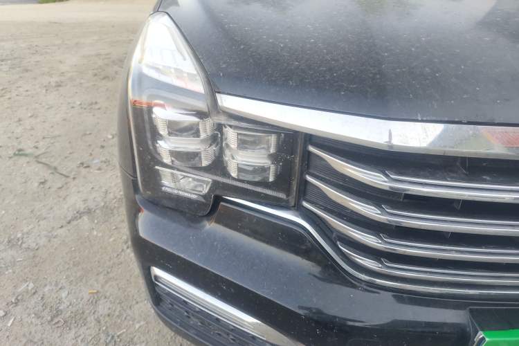 Used GAC Trumpchi GS8 2017 320T Four-Wheel Drive Luxury Smart Connectivity Version (7 Seats) Right Front Headlight