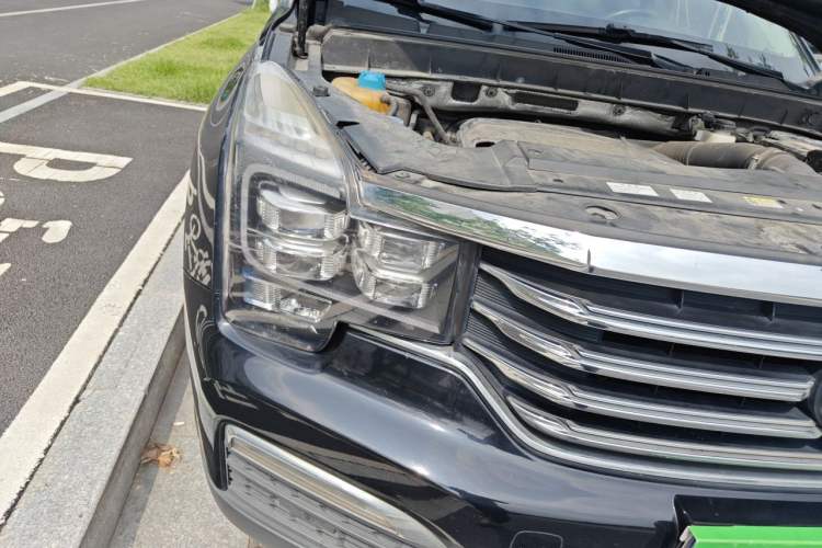 Used GAC Trumpchi GS8 2017 320T Two-Wheel Drive Luxury Smart Connectivity Version (7 Seats) Right Front Headlight