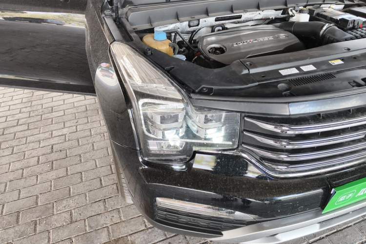 Used GAC Trumpchi GS8 2017 320T Two-Wheel Drive Luxury Smart Connectivity Version (7 Seats) Right Front Headlight