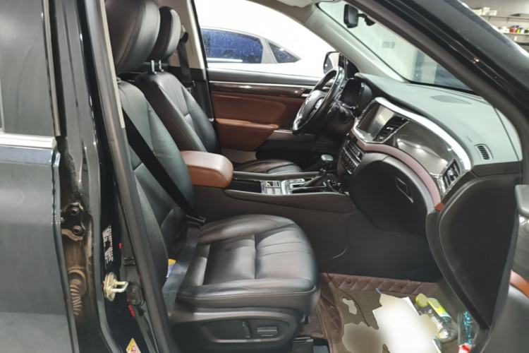 Used GAC Trumpchi GS8 2017 320T Two-Wheel Drive Luxury Smart Connectivity Version (7 Seats) Right Front Seat