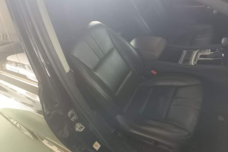 Used GAC Trumpchi GS8 2017 320T Two-Wheel Drive Luxury Edition (7 Seats) Right Front Seat