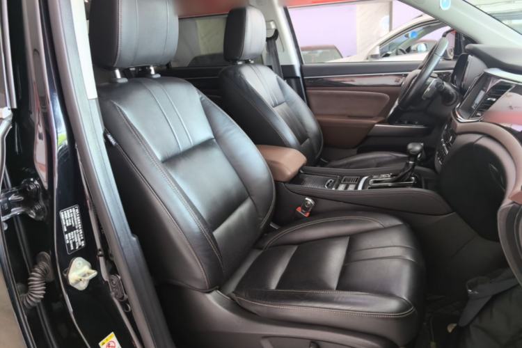 Used GAC Trumpchi GS8 2017 320T Two-Wheel Drive Luxury Smart Connectivity Version (7 Seats) Right Front Seat