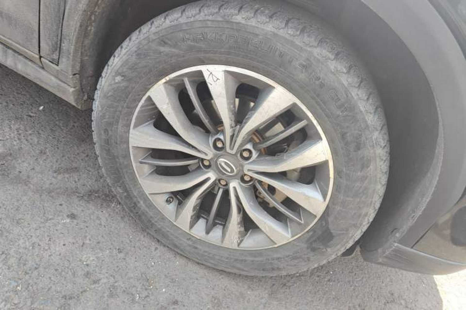 Used GAC Trumpchi GS8 2017 320T Four-Wheel Drive Luxury Smart Connectivity Version (7 Seats) Right Front Wheel Hub
