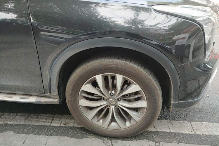 Used GAC Trumpchi GS8 2017 320T Two-Wheel Drive Luxury Smart Connectivity Version (7 Seats) Right Front Wheel Hub
