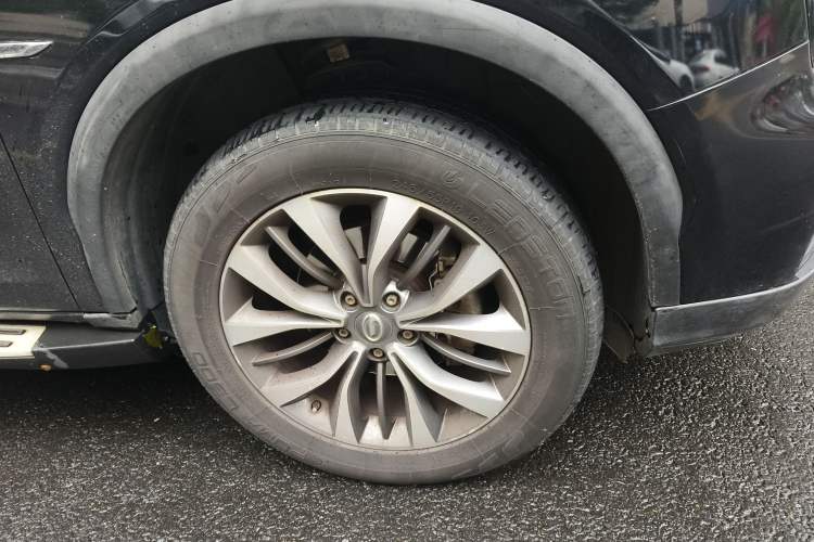 Used GAC Trumpchi GS8 2017 320T Two-Wheel Drive Luxury Smart Connectivity Version (7 Seats) Right Front Wheel Hub