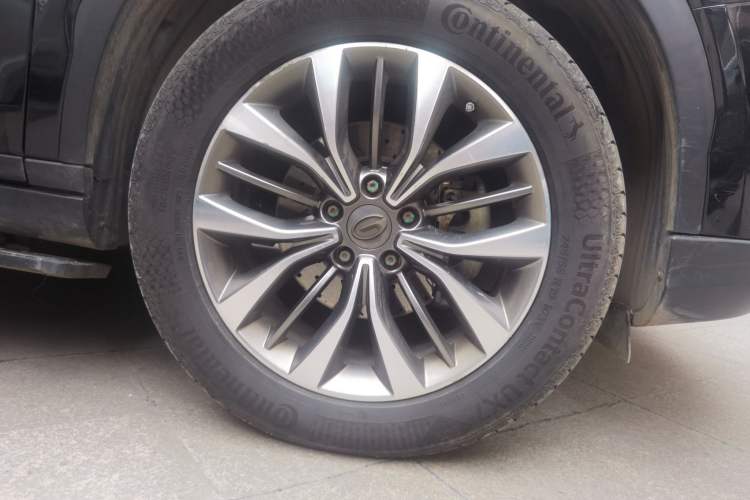 Used GAC Trumpchi GS8 2017 320T Two-Wheel Drive Luxury Smart Connectivity Version (7 Seats) Right Front Wheel Hub