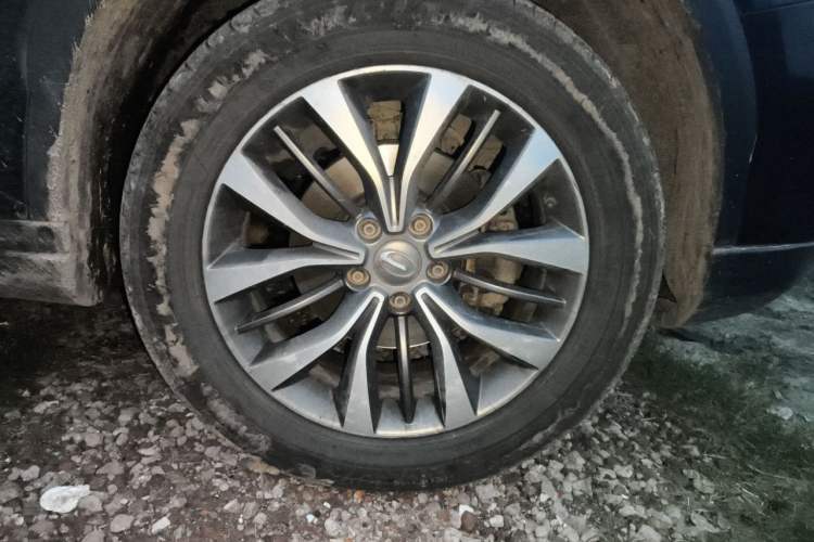 Used GAC Trumpchi GS8 2017 320T Two-Wheel Drive Prestige Version (7 Seats) Right Front Wheel Hub