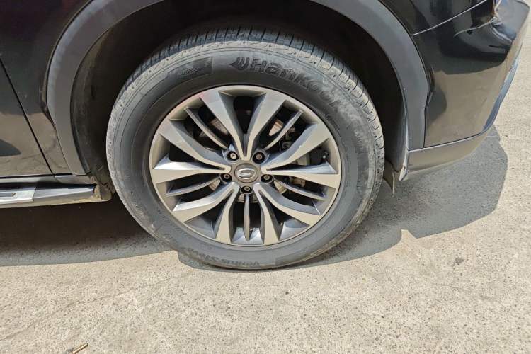 Used GAC Trumpchi GS8 2017 320T Two-Wheel Drive Luxury Edition (7 Seats) Right Front Wheel Hub
