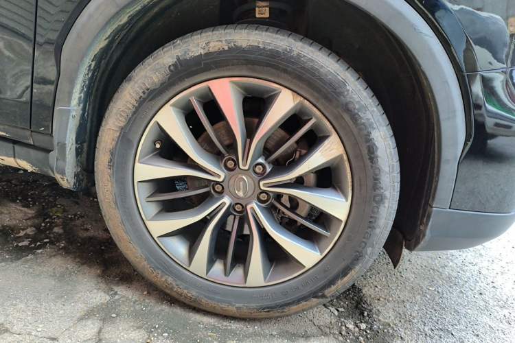 Used GAC Trumpchi GS8 2017 320T Two-Wheel Drive Prestige Version (7 Seats) Right Front Wheel Hub