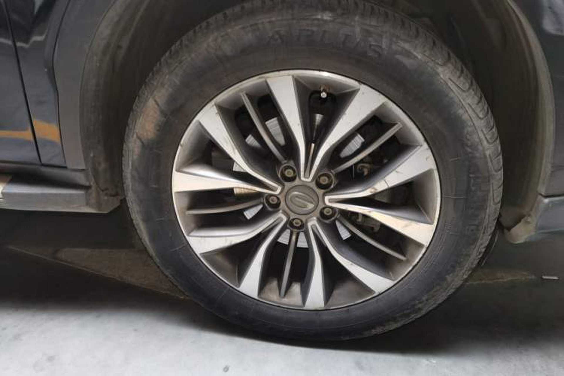 Used GAC Trumpchi GS8 2017 320T Two-Wheel Drive Luxury Edition (7 Seats) Right Front Wheel Hub