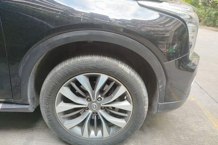 Used GAC Trumpchi GS8 2017 320T Two-Wheel Drive Luxury Smart Connectivity Version (7 Seats) Right Front Wheel Hub