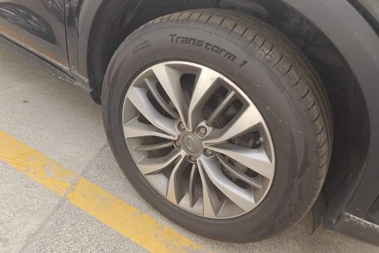 Used GAC Trumpchi GS8 2017 320T Two-Wheel Drive Luxury Smart Connectivity Version (7 Seats) Right Front Wheel Hub