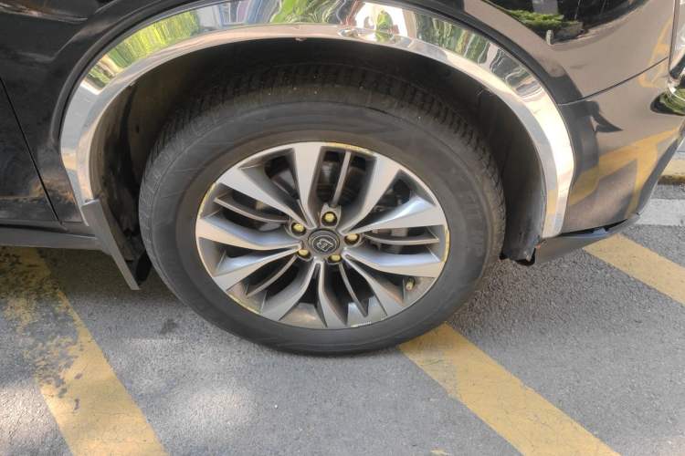 Used GAC Trumpchi GS8 2017 320T Two-Wheel Drive Luxury Smart Connectivity Version (7 Seats) Right Front Wheel Hub