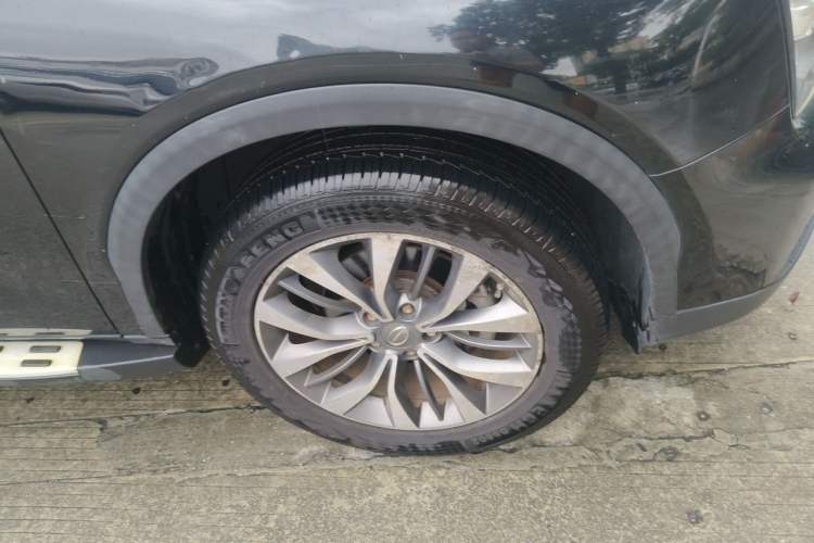Used GAC Trumpchi GS8 2017 320T Two-Wheel Drive Luxury Smart Connectivity Version (7 Seats) Right Front Wheel Hub