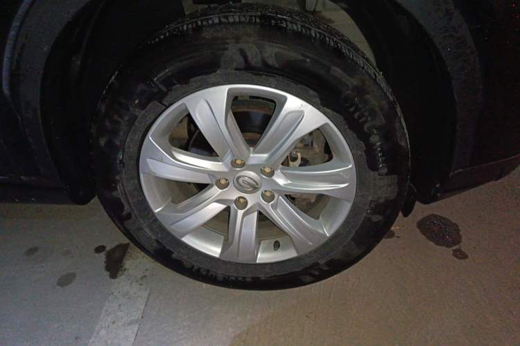Used GAC Trumpchi GS8 2017 320T Two-Wheel Drive Luxury Edition (7 Seats) Right Front Wheel Hub