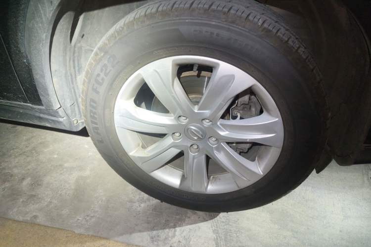 Used GAC Trumpchi GS8 2017 320T Two-Wheel Drive Luxury Edition (7 Seats) Right Front Wheel Hub
