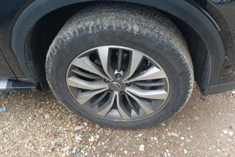 Used GAC Trumpchi GS8 2017 320T Two-Wheel Drive Luxury Smart Connectivity Version (7 Seats) Right Front Wheel Hub