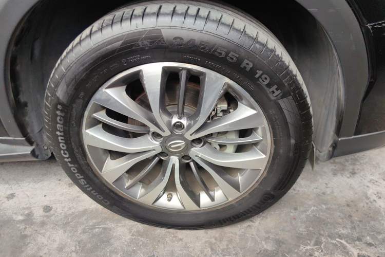 Used GAC Trumpchi GS8 2017 320T Two-Wheel Drive Prestige Version (7 Seats) Right Front Wheel Hub
