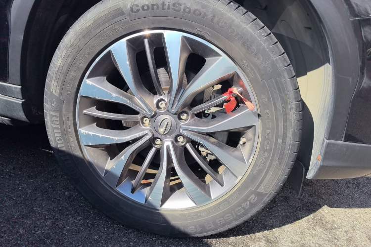 Used GAC Trumpchi GS8 2017 320T Four-Wheel Drive Luxury Smart Connectivity Version (7 Seats) Right Front Wheel Hub
