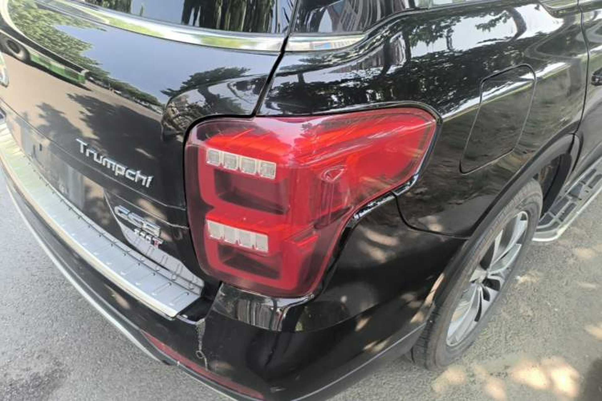 Used GAC Trumpchi GS8 2017 320T Two-Wheel Drive Luxury Smart Connectivity Version (7 Seats) Right Rear Taillight