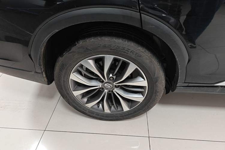 Used GAC Trumpchi GS8 2017 320T Two-Wheel Drive Luxury Smart Connectivity Version (7 Seats) Right Rear Wheel Hub
