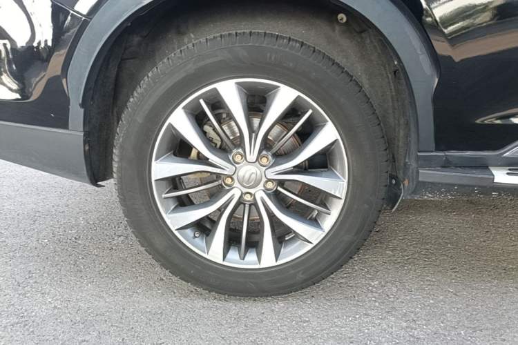 Used GAC Trumpchi GS8 2017 320T Two-Wheel Drive Luxury Smart Connectivity Version (7 Seats) Right Rear Wheel Hub