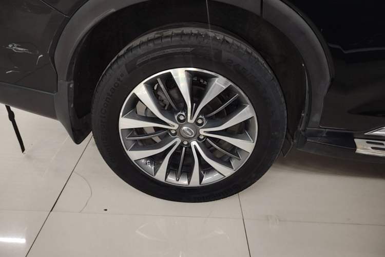 Used GAC Trumpchi GS8 2017 320T Two-Wheel Drive Luxury Smart Connectivity Version (7 Seats) Right Rear Wheel Hub