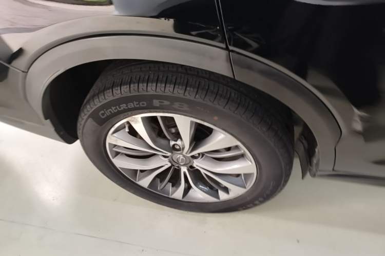 Used GAC Trumpchi GS8 2017 320T Two-Wheel Drive Luxury Smart Connectivity Version (7 Seats) Right Rear Wheel Hub